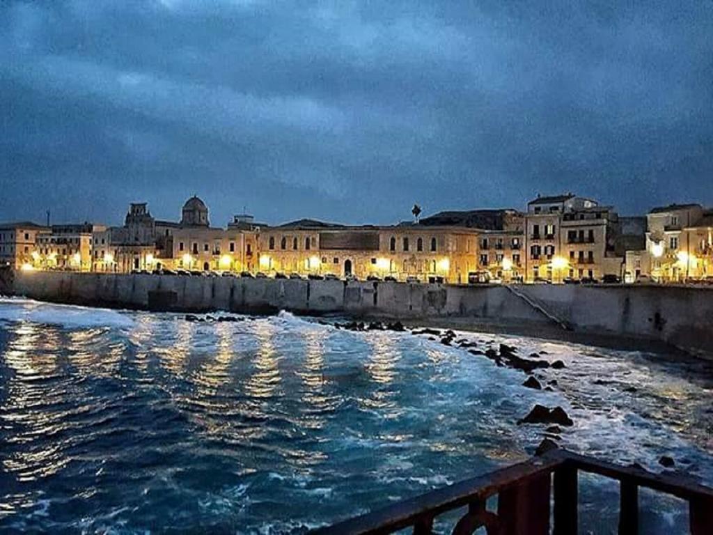 Lungomare Elio Vittorini Villa Syracuse Eksteriør billede